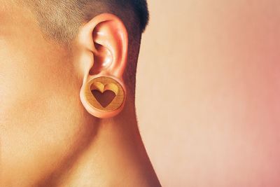 An ear stretching kit is an essential tool for those looking to expand their earlobe piercings. These kits typically include a range of tapers and plugs in different sizes, providing everything you need to stretch your ears safely and gradually. https://www.stretchitbodyjewellery.co.uk/collections/tunnels